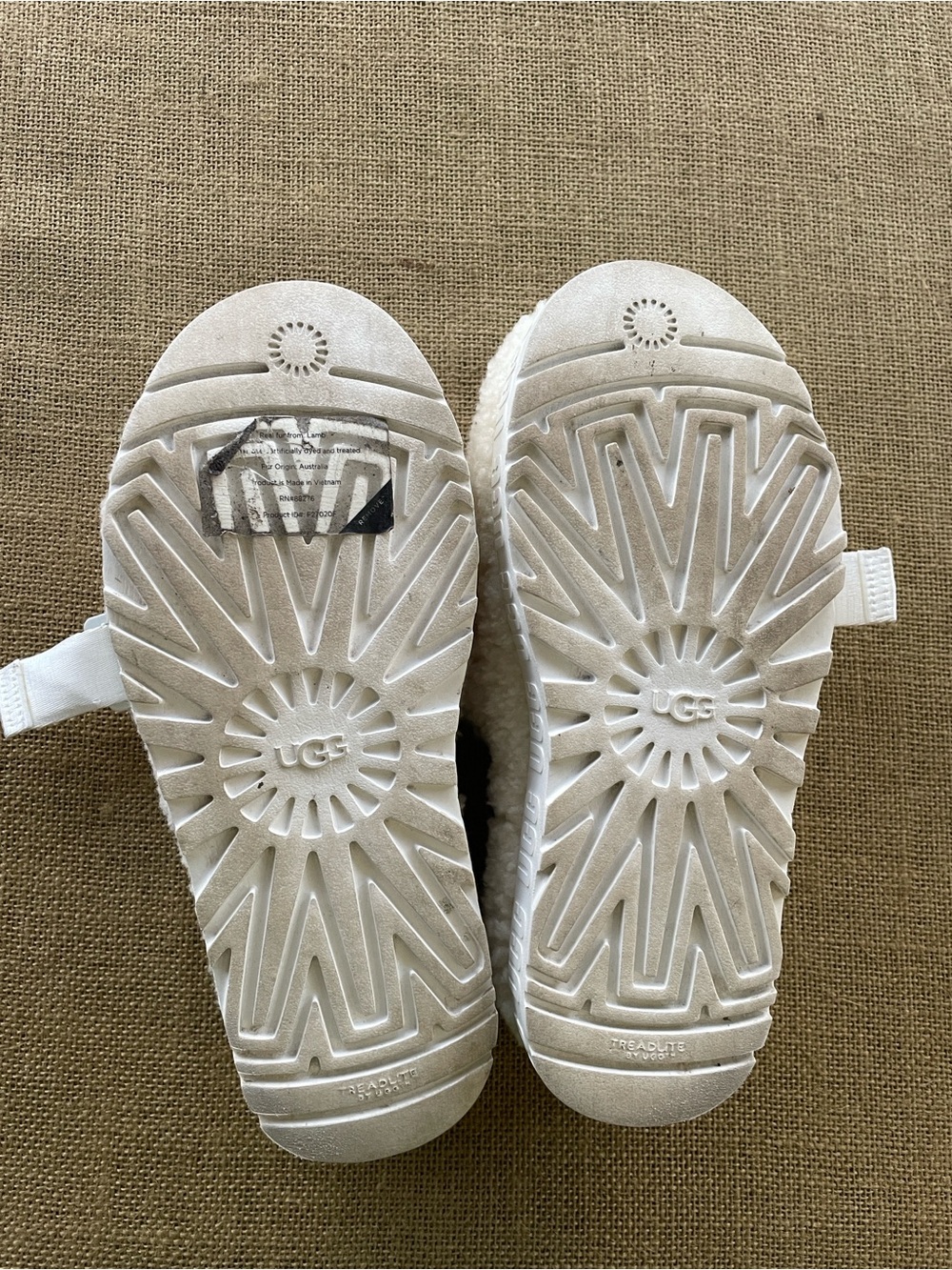 UGG Fluffita Slide Sandals in Off-White - Picture 14 of 14
